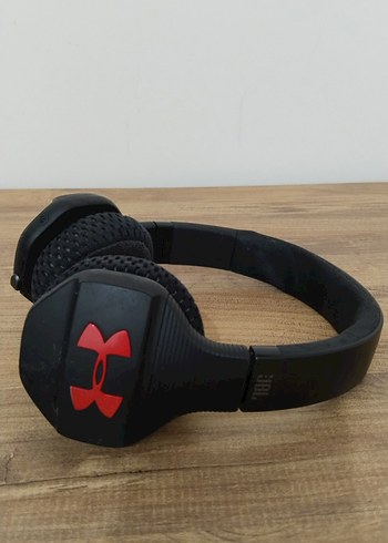 JBL Under Armour Kablosuz Spor Kulaklık Siyah - Görsel 4