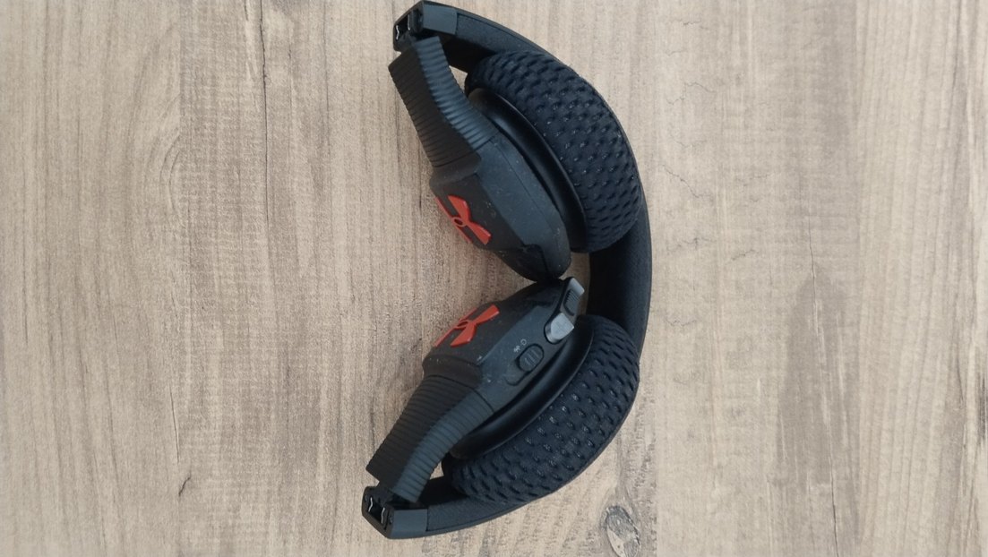 JBL Under Armour Kablosuz Spor Kulaklık Siyah - Görsel 5