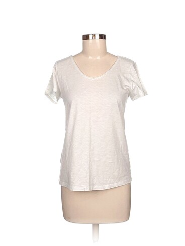 Diğer T-shirt %70 İndirimli.