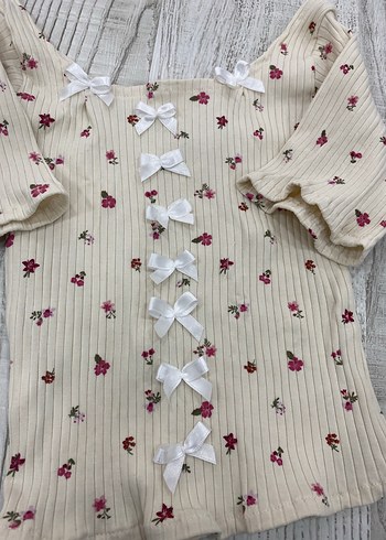 H&M Y2k cequette tshirt