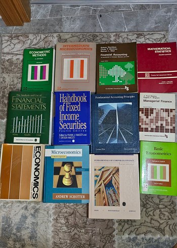 Ekonomi ve Finans lisans seviyesinde akademik orijinal kitaplar.