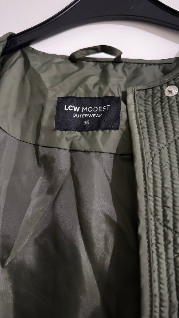 Düğmeli Haki Kadın Midi Mont - Görsel 3