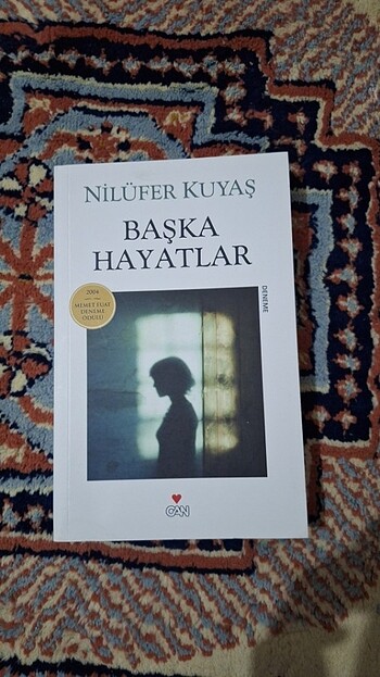 Başka Hayatlar (Nilüfer Kuyaş)