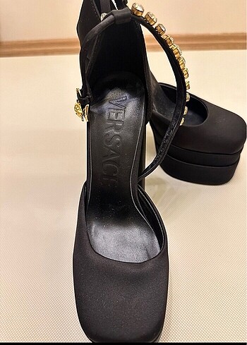 39 Beden siyah Renk Versace