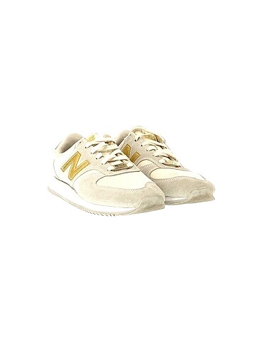 New Balance New Balance Spor Ayakkabı %70 İndirimli.