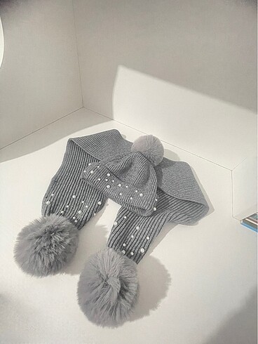 Zara kid atkı