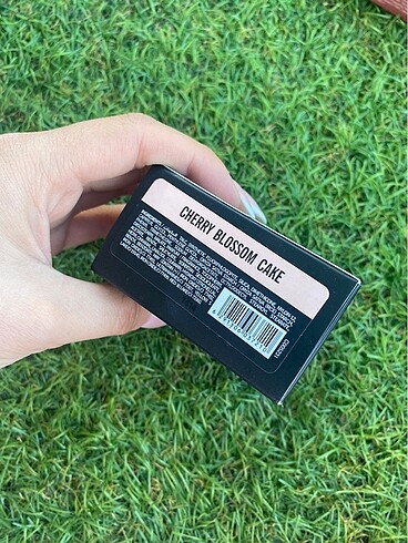 Beden Huda beauty pudra
