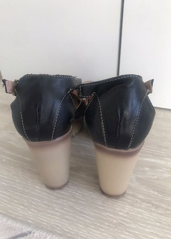 Diğer Siyah Tokalı Kadın Topuklu Sandalet