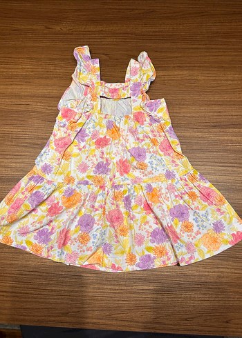 Zara 4-5 Yaş Askılı Çiçekli Şık Elbise