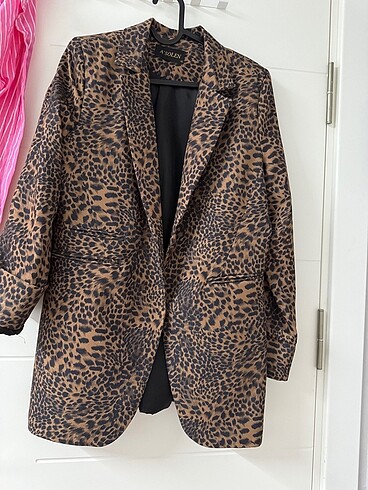 leopar blazer