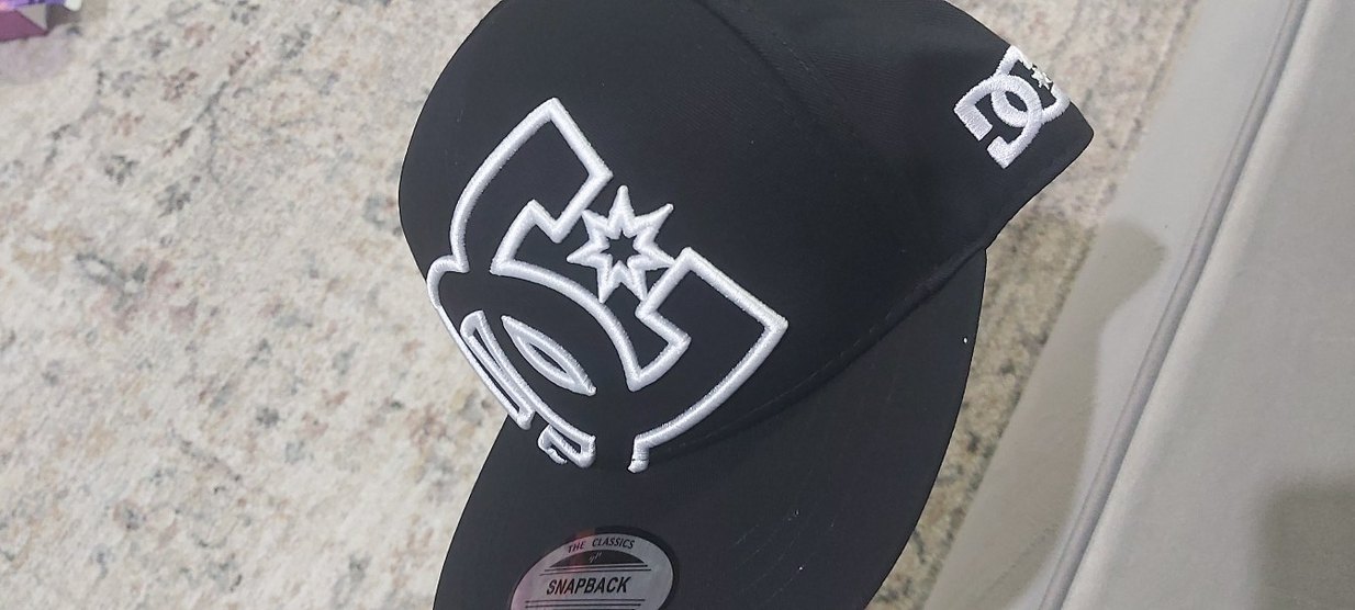 DC Siyah Snapback Erkek Şapka - Görsel 2