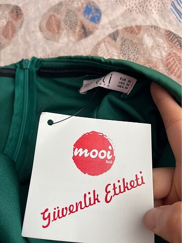 Zara Mooi butik zümrüt yeşil elbise