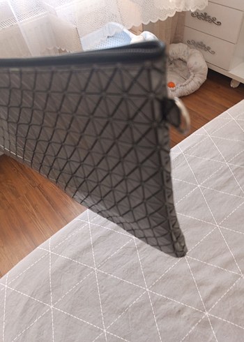 Gri Minimalist Baskılı Fermuarlı Kadın Portföy Çanta - Görsel 6