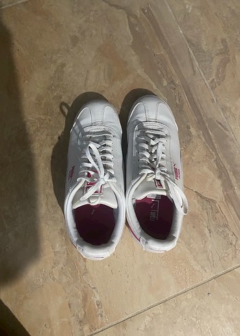 38 Beden beyaz Renk Puma Roma Basic Orijinal 38 Spor Ayakkabı