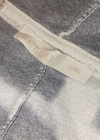 Gri Zebra Desenli Kürklü inek Kıyafeti - Görsel 5