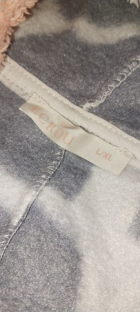 Gri Zebra Desenli Kürklü inek Kıyafeti - Görsel 5