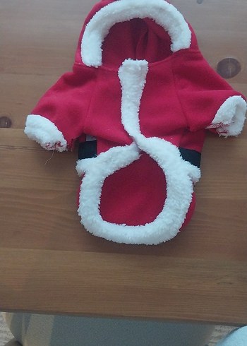 Kırmızı Kürklü Kedi Kıyafeti - Görsel 3