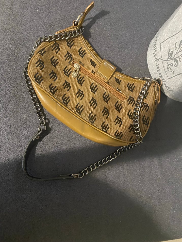 Zincir Detaylı Parlak Kahverengi Deri Kadın Çanta - Görsel 2