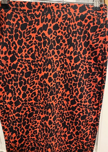 Kadın Kırmızı Yılan Desenli Midi Etek - Görsel 2