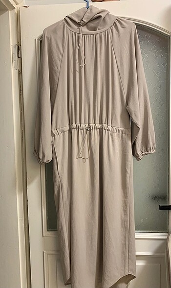 şık beli lastikli elbise