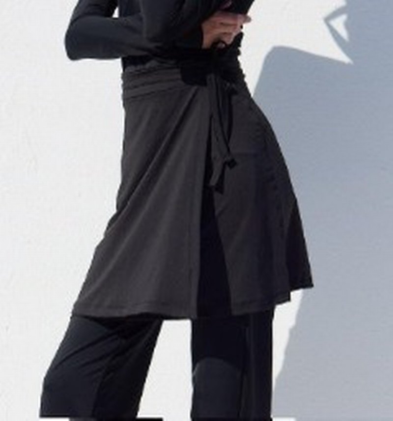 Kadın Zebra Desenli Fermuarlı Uzun Kollu Mayo - Görsel 3