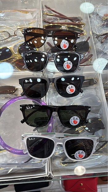 Beden çeşitli Renk Rayban gözlük 20 adet