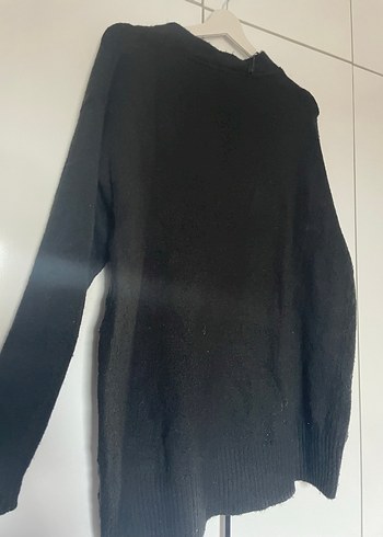 Siyah V Yaka Midi Yün Kadın Kazak - Görsel 2