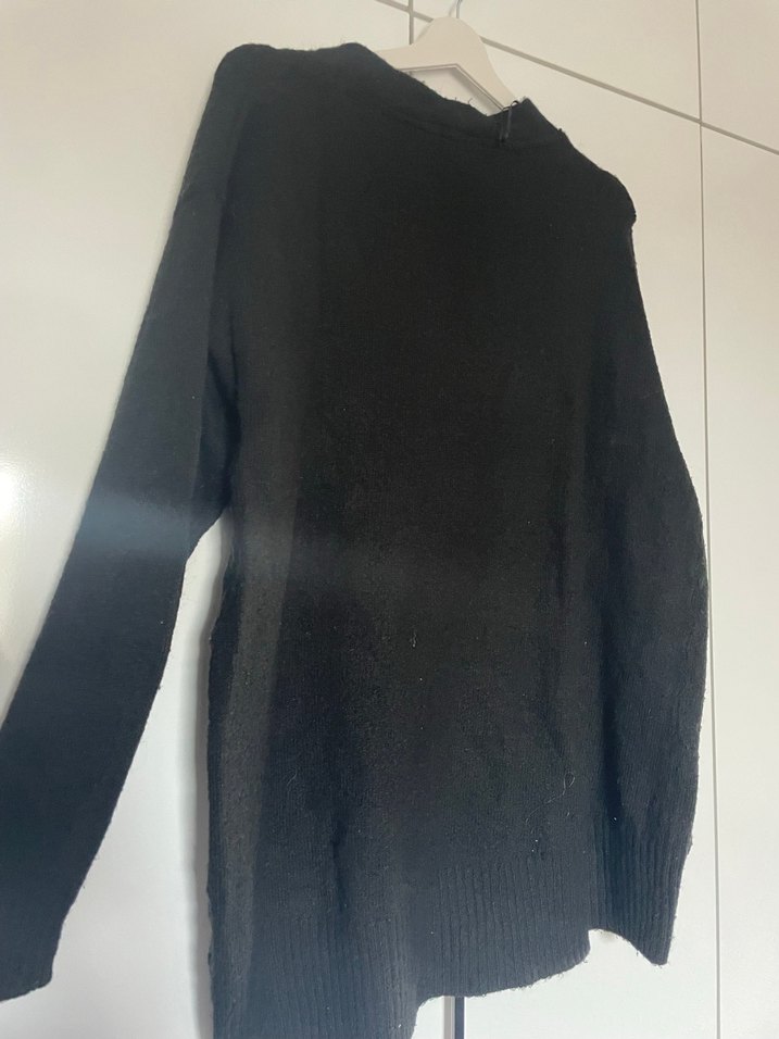 Siyah V Yaka Midi Yün Kadın Kazak - Görsel 2