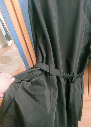 Kadın Siyah Kemerli Midi Trençkot En 65 boy 90 cm - Görsel 2