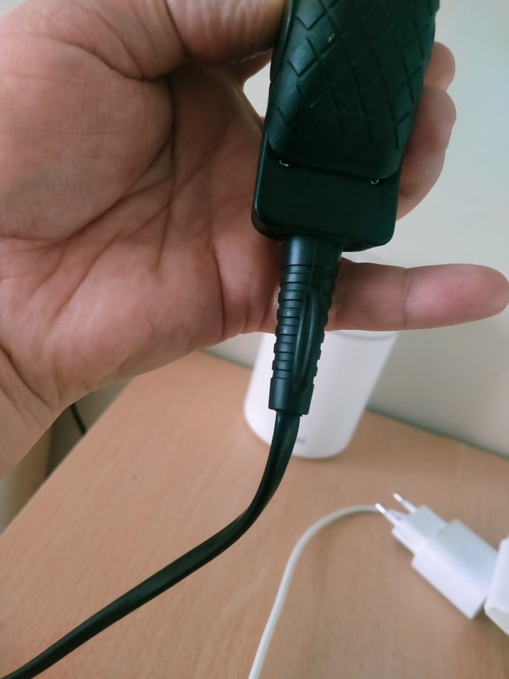 Siyah Saç Düzleştirici - Görsel 5