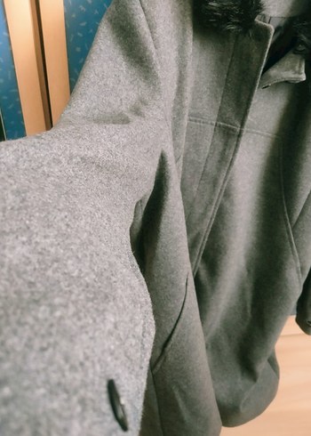 Siyah kürklü yakalı gri. kaşe kaban - Görsel 9