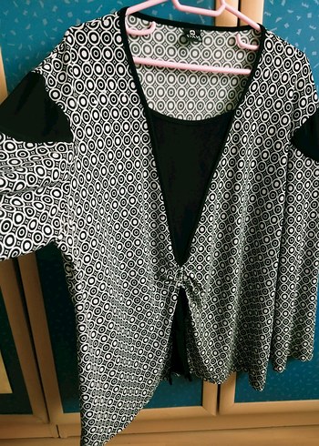 Desenli Siyah beyaz buluz. - Görsel 9