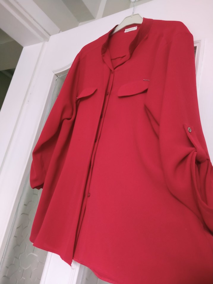 Düğmeli Kırmızı Kadın Gömlek - Görsel 4