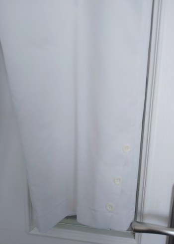 Bershka Düğmeli Beyaz Kadın Kumaş Pantolon