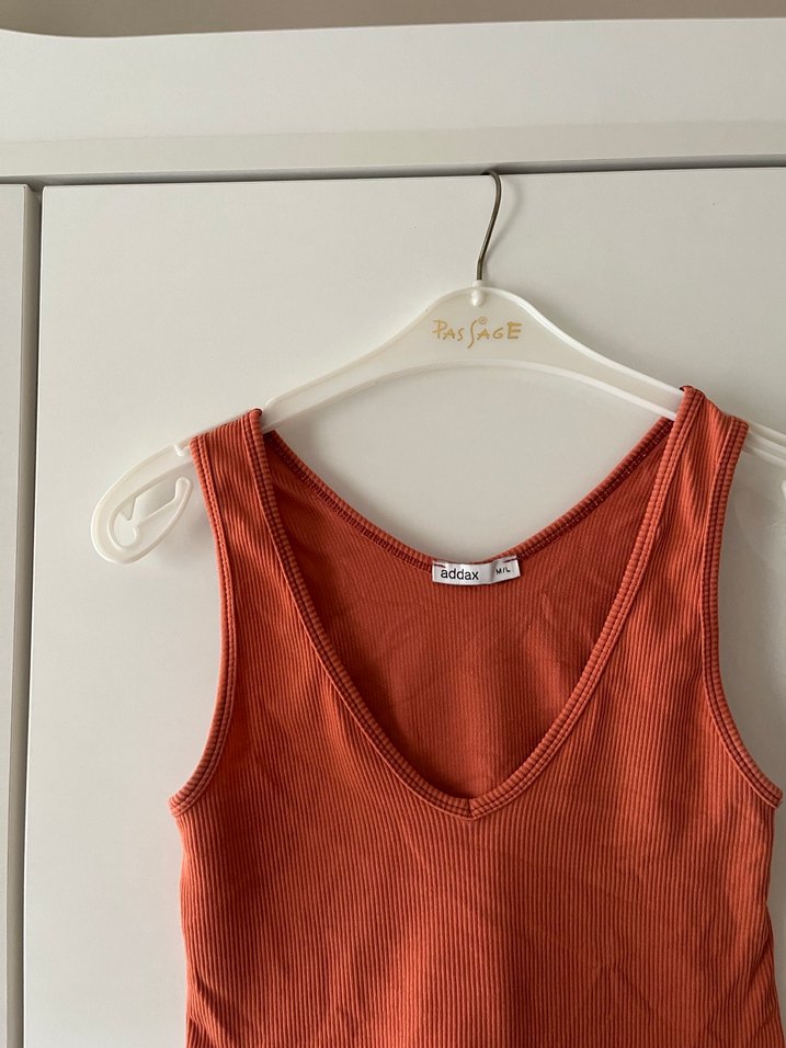 V Yaka kadın crop - Görsel 3