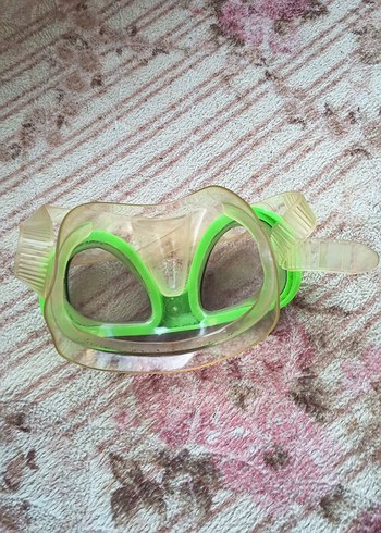 Şeffaf Yeşil Yüzme Gözlüğü - Görsel 3