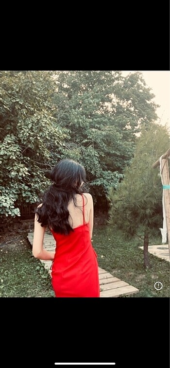 Kırmızı Elbise