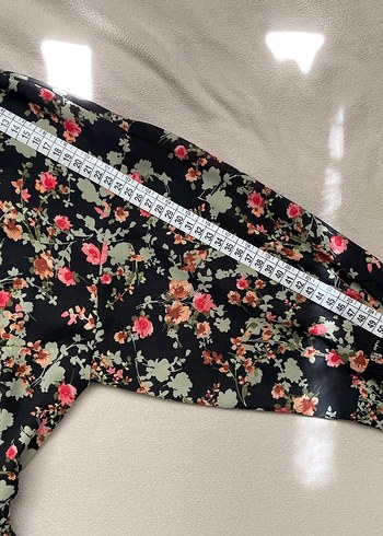 CHIMA Çiçek Desenli V Yakalı Kapri Kol Lastikli Elbise - Görsel 8