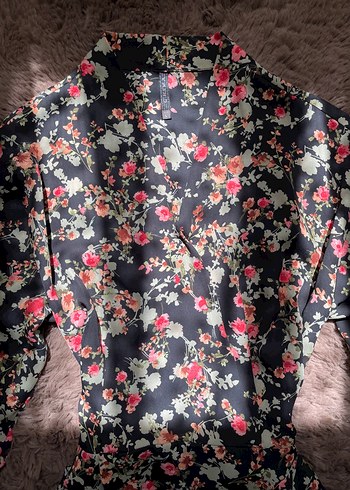 CHIMA Çiçek Desenli V Yakalı Kapri Kol Lastikli Elbise - Görsel 3