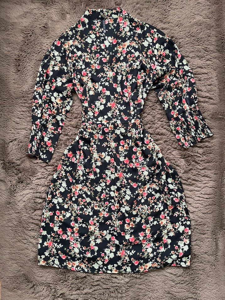 CHIMA Çiçek Desenli V Yakalı Kapri Kol Lastikli Elbise - Görsel 4