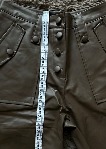 Düğmeli Kahverengi Cepli Deri Kadın Pantolon - Görsel 9