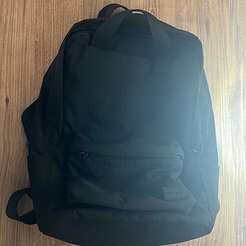 Pull and bear sırt çantası