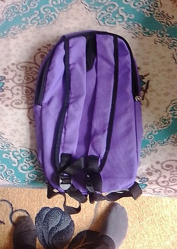 Mor Fermuarlı Kadın Sırt Çantası - Görsel 2