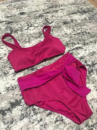 Alt üst koton marka bikini takımı üst 38 alt 36 beden fakat arka