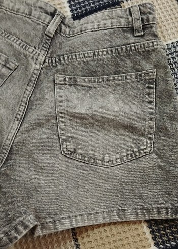 Gri Kadın Denim Mini Şort - Görsel 4