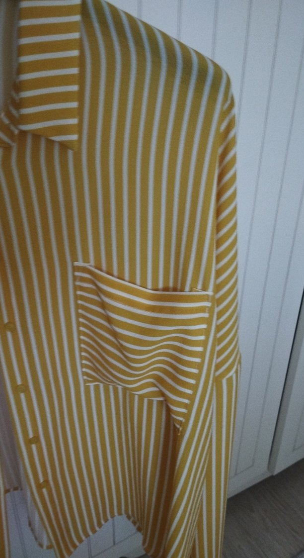 Sarı Çizgili Düğmeli Kadın Gömlek - Görsel 3