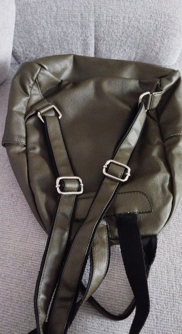 Kadın Haki Deri Sırt Çantası - Görsel 3