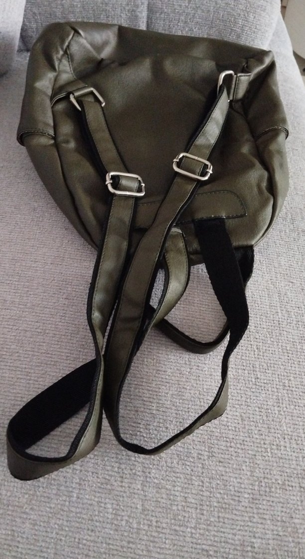 Kadın Haki Deri Sırt Çantası - Görsel 4