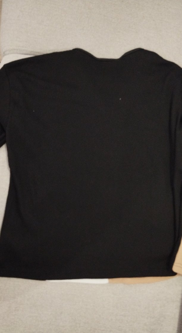 Düğmeli V Yakalı Kadın Triko siyah - Görsel 5