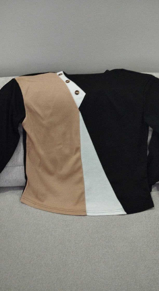 Düğmeli V Yakalı Kadın Triko siyah - Görsel 2